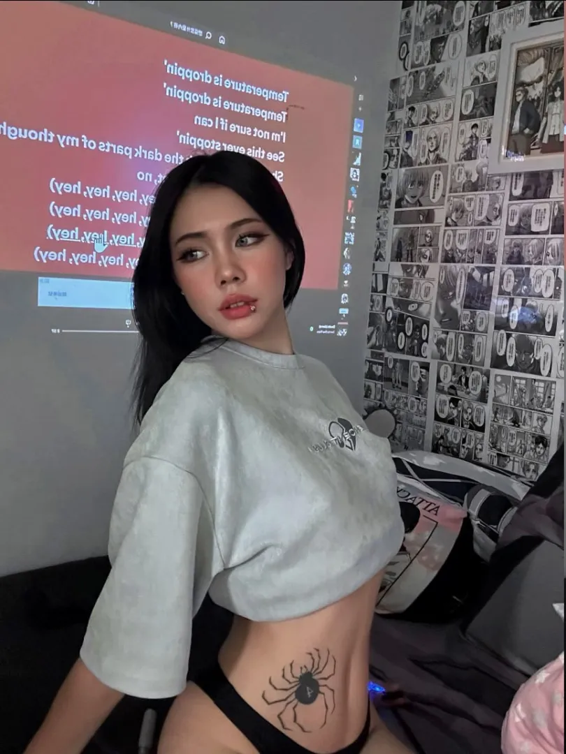 I can see where your eyes are, and I know what u need