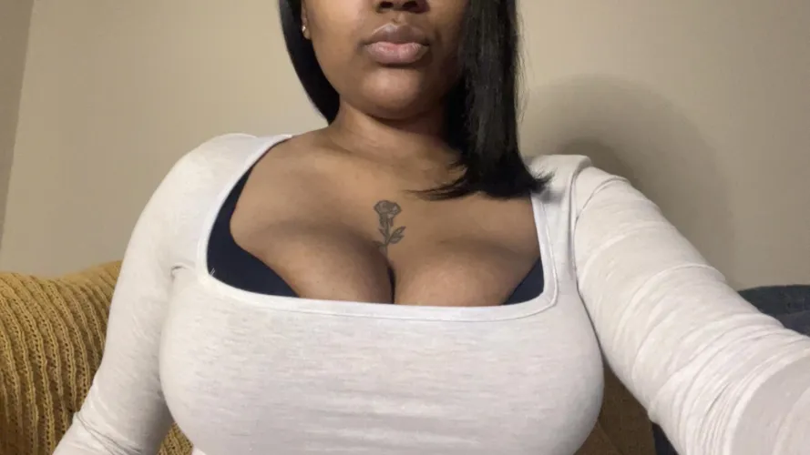 I’ve programmed you sooo well! When you see my hugeee tits your little dummy brain shuts right off and your hand finds its way to your pervy cock. No thoughts, only pumping.