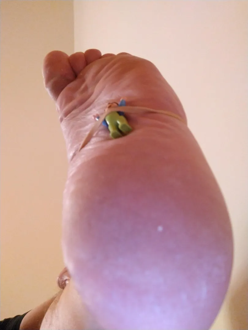 Look at my gigantic heel