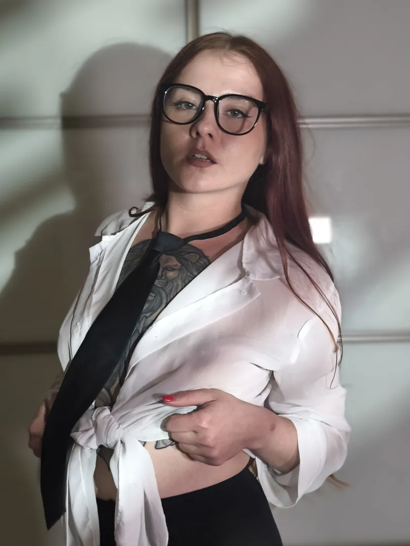 Shirt sheer, nipples poke hard for raw desk creampie.