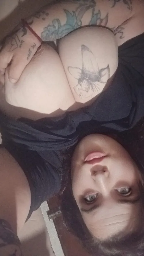 Tatted pretty eyed bbw active rn sph, rates, sexting, customs, gfe, premades and more menu pinned ask for deals