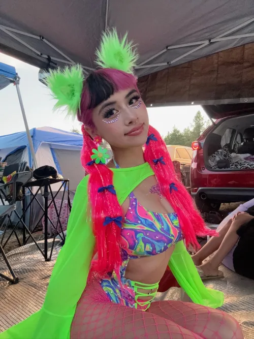 the neon ears stays on even if we fuck