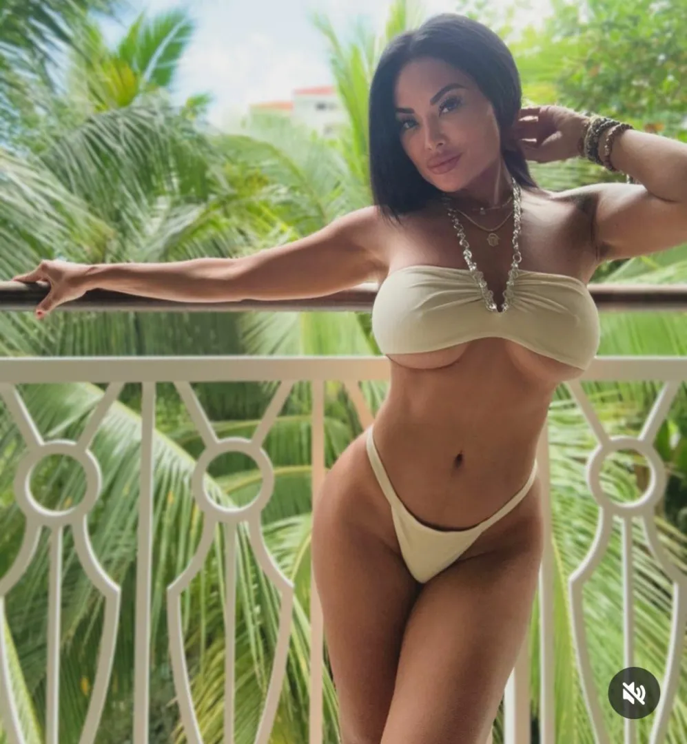 What else is left to say about this beauty