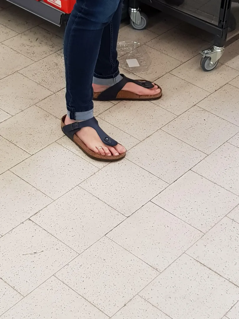 You like natural toes?