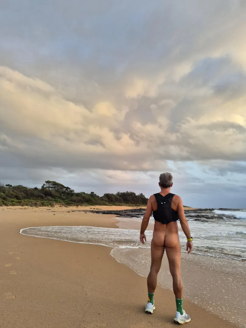 15 naked Beach km