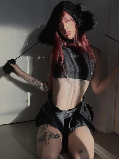 19 F4M - Slightly buzzed + can’t host, fwb vibes? - send on lg: lunaromes