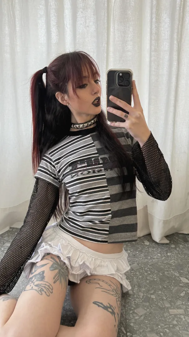 19F4M - In the mood but ONLY nearby ppl msg me on lg: lunarumes