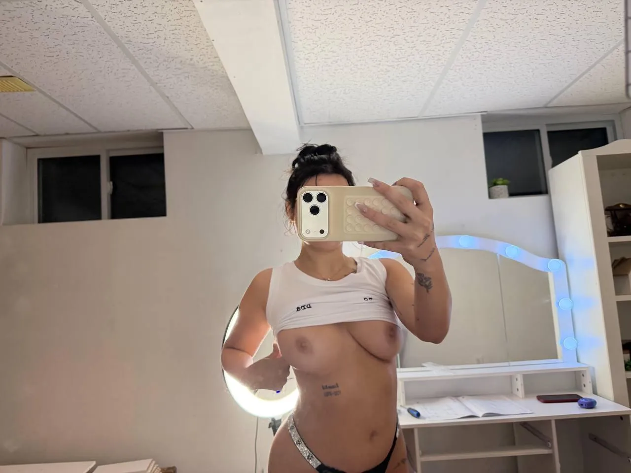 21f confidence level: selfie with no filter. 