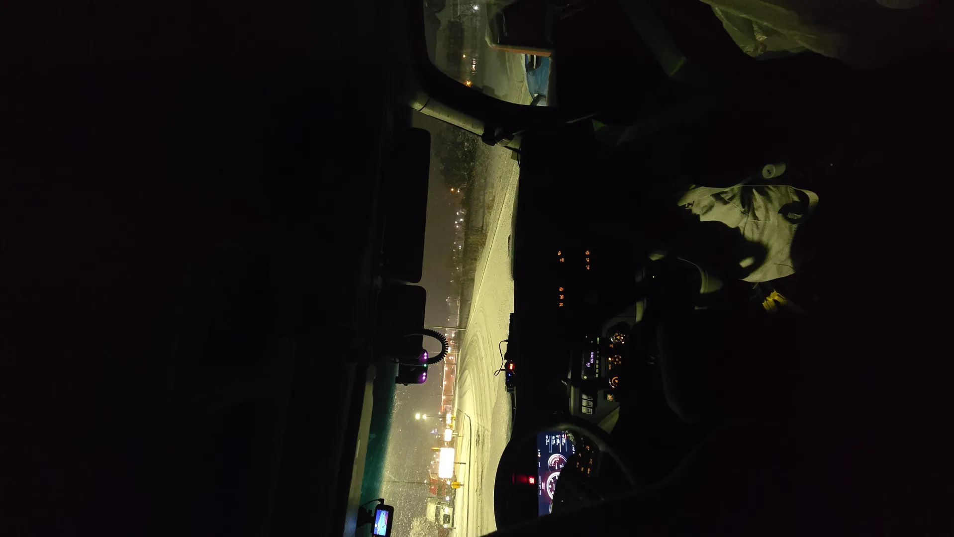 38 [M4F] #Findlay - Fake SEMI FWB hookup. Any ladies interested?