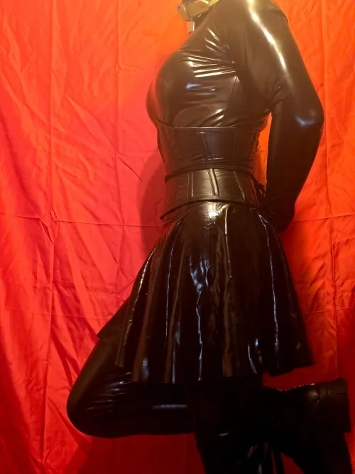 First dress, any suggestions to improve? (The corset, i know^^)