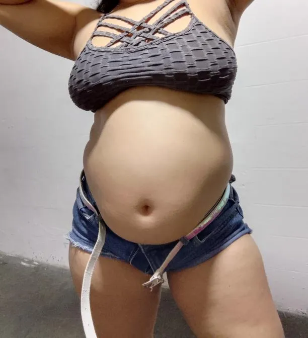 Hellooo how do I look 