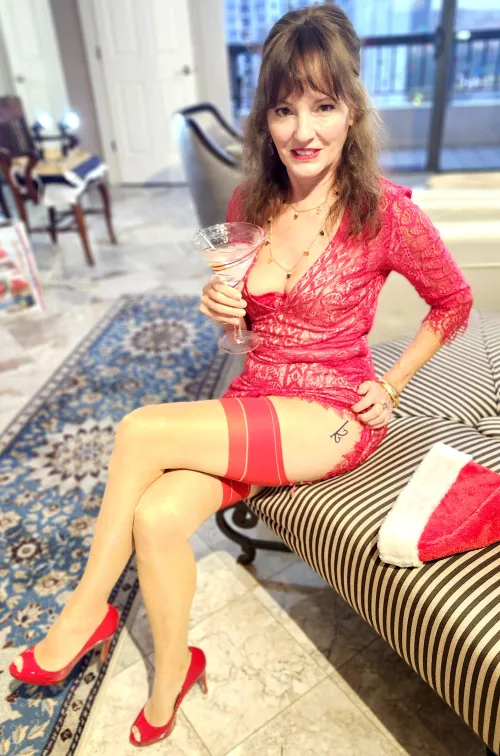 Holiday Kajira ... proud of my Kef ...