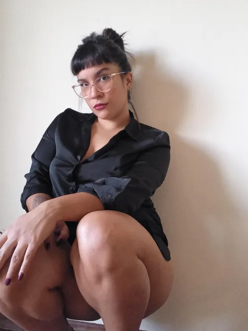 I'm looking for a submissive who knows how to say 