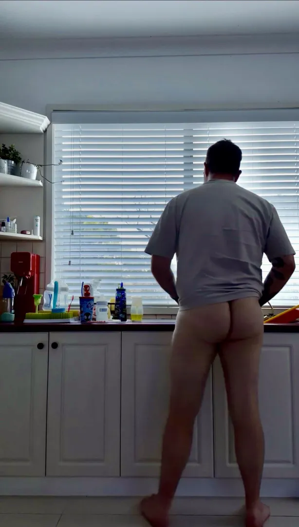 Just doing the dishes - Winnie the Pooh style