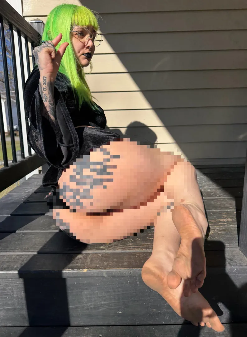 Losers don’t even get a peek. Pixel pumpers only get edged and their wallets taken over