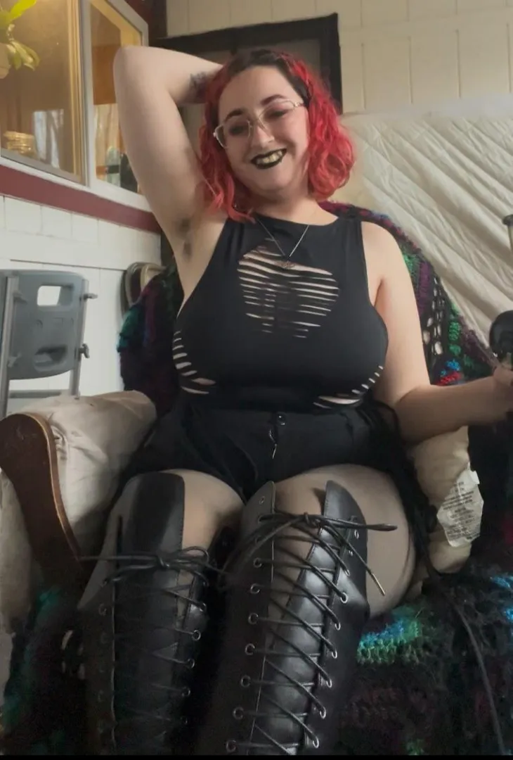 My hairy armpits are perfect