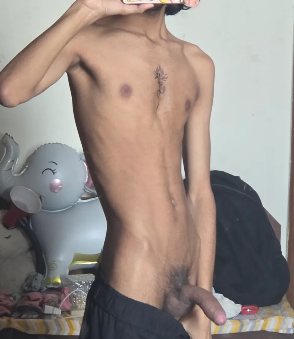 22 VT saket (can host), smoke up/ makeout?