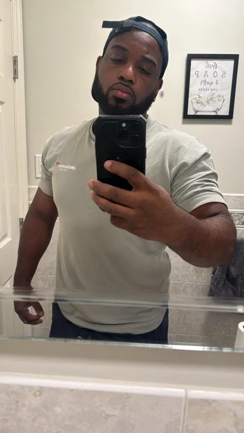 33 m looking for someone to be my first experience as far as a hotwife. I’m cool easy to get along with an amazing when it comes to pleasing woman dm me if interested