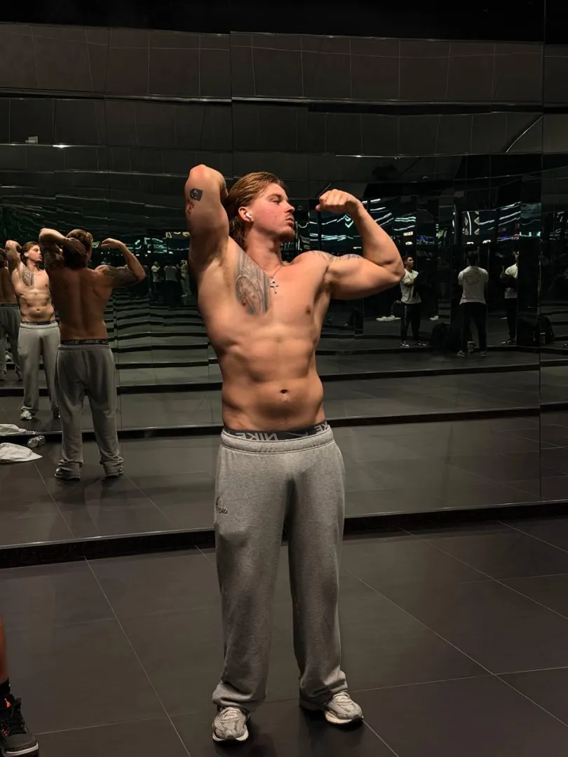 Arm day never disappoints