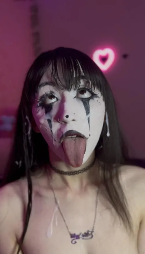 clown girls covered in cum>>> ❤️