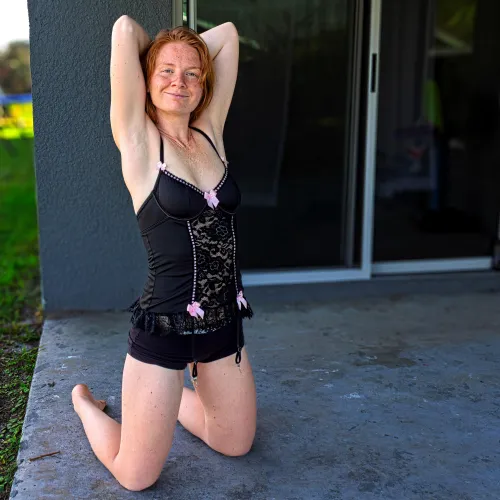 do modern men like hairy girls?