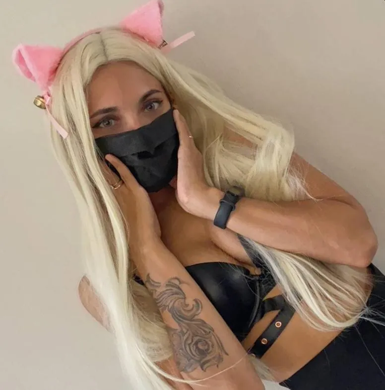 Do you have a thing for sexy girls