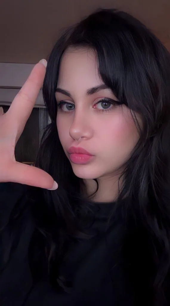 Effortlessly robbing you <3