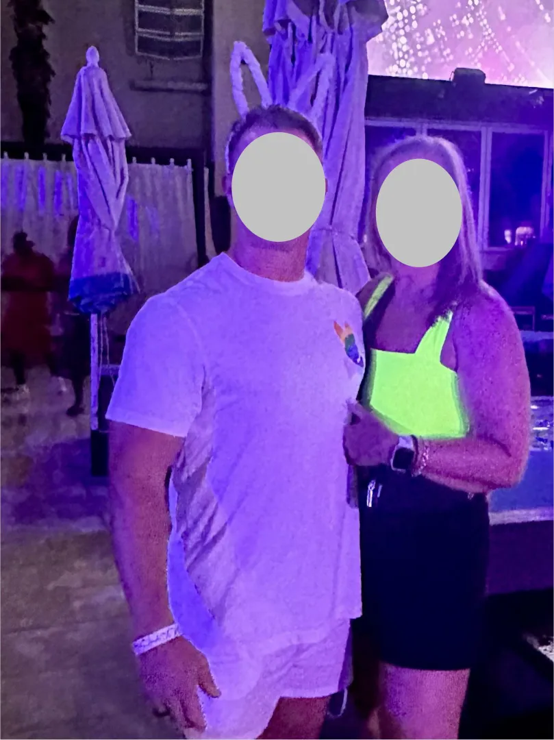 Erotic massage for women, by couple.