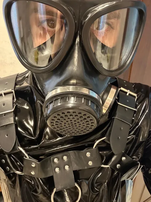 *heavy drone breathing*