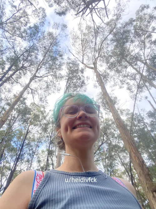 i crave attention, and your pleasure lives in staring at me take it elsewhere