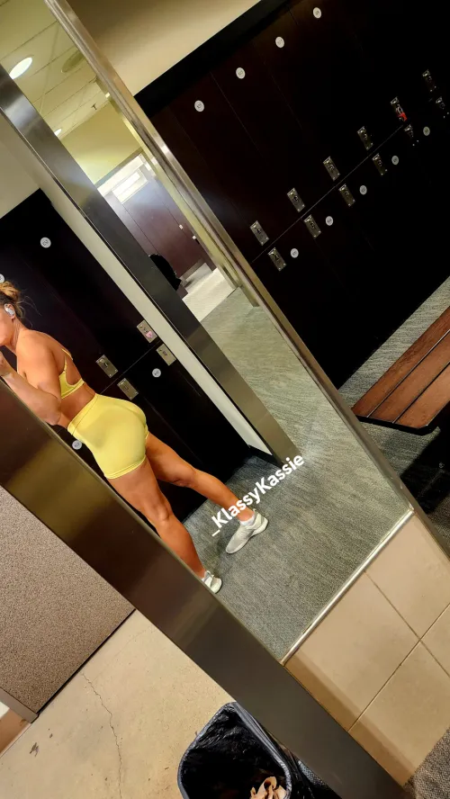 I know you love the way these hug my ass 