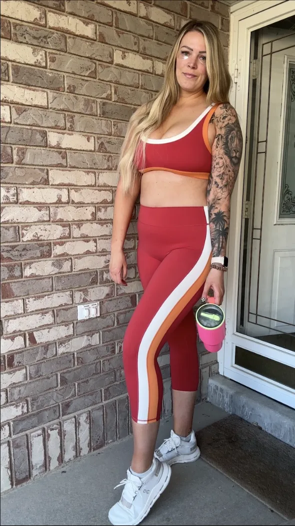 I want to be your favorite MILF, you won't regret it, trust me