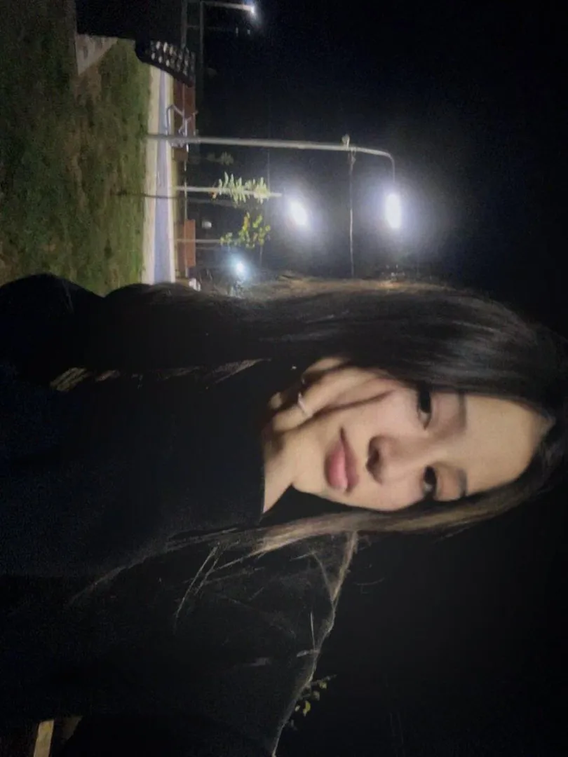 i’m so bored… I wanna film rn