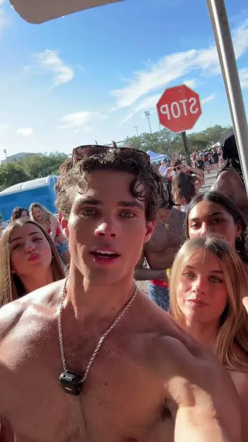 Imagine if you will… a retard so hot that bitches HAVE to fuck him