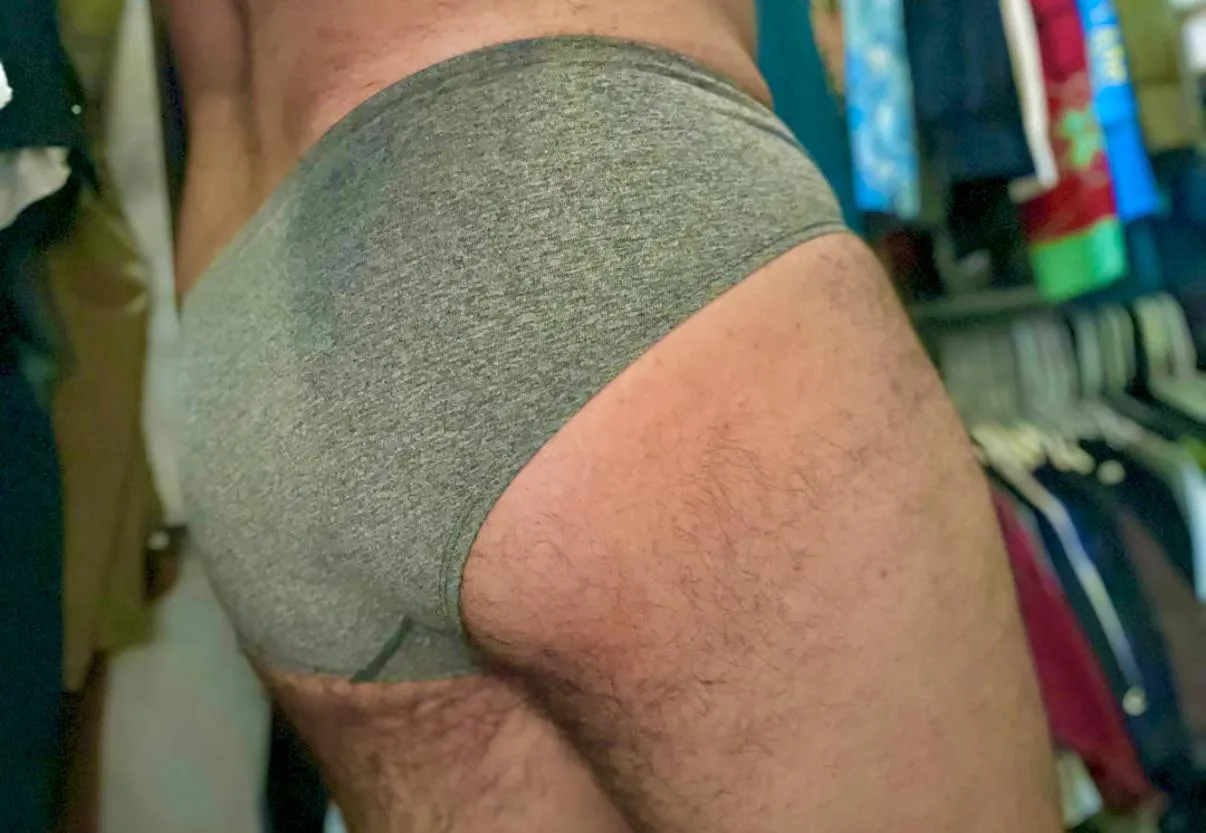 It was a simple Gray, kinda day. Hope I don’t disappoint 