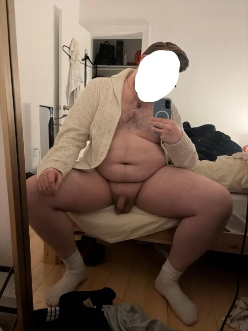 Snowed In & Online — 26  Canadian Nudist Looking for a Chill Chat Buddy