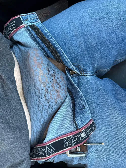 Today’s cute travel thong