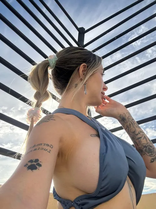 Würdest du meine Brüste ficken und voll abspritzen? 