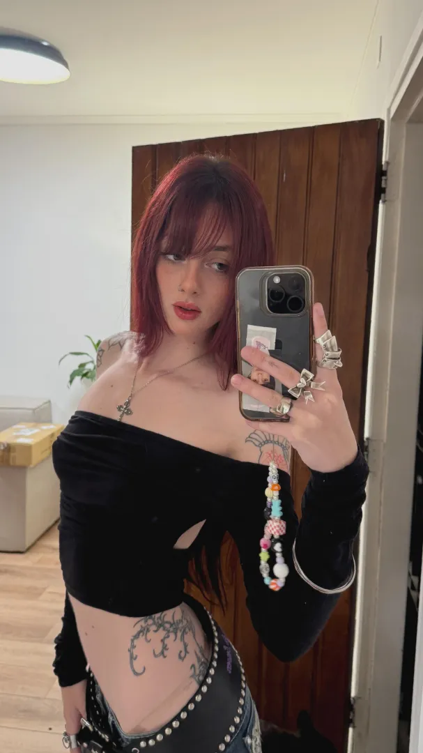 19F4M - Anyone nearby down to host? → lnsta works better : lunarumes