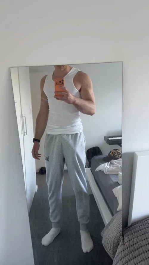 20M. In Melb for two weeks