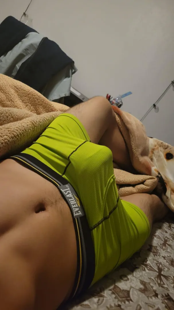 [27] - What color is your underwear? - M4F