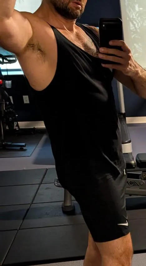 42 [M4F] Tuscaloosa Alabama - Bi muscular looking for a woman’s touch