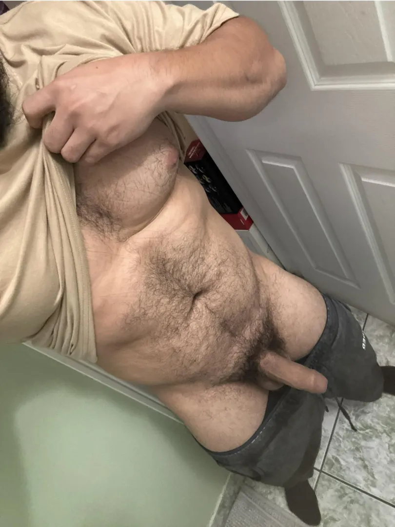 [90242] 30 m Downey. Horny from work. sc: bananadan30
