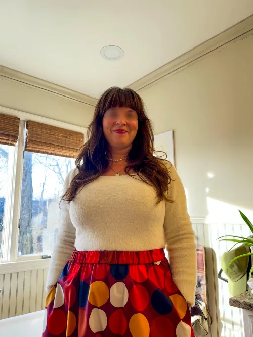 Anyone like sweater puppies on a date :)