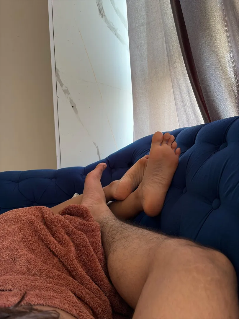 (C) f20 m24 available for meet