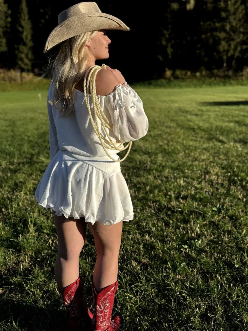 Everybody’s got a secret side, wanna now what is it