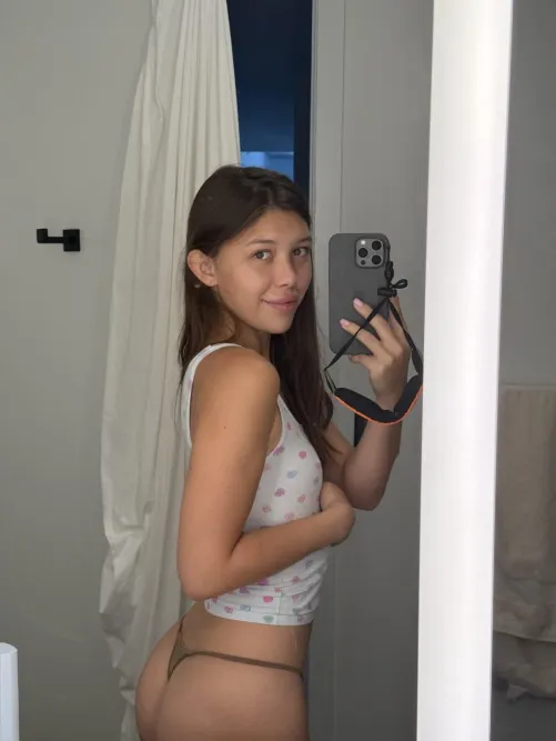 Had to take a quick pic before I took my shirt F18