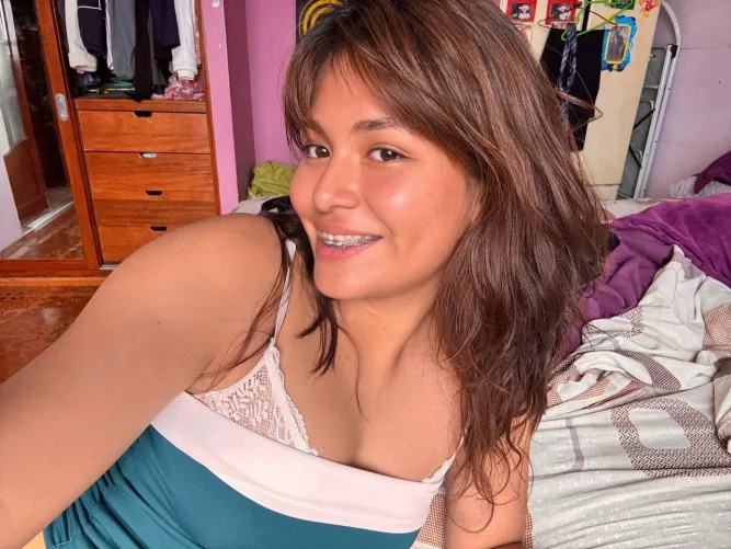 Hello! New here and a little reserved at first 