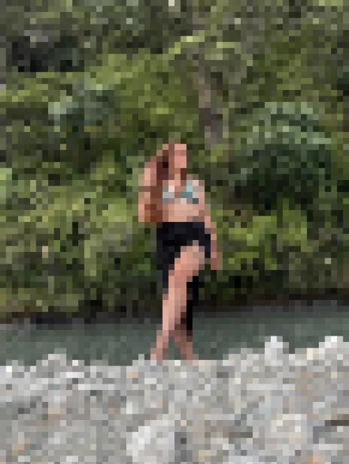 I usually at least allow you the privilege of seeing my face without pixelation. Not this time.