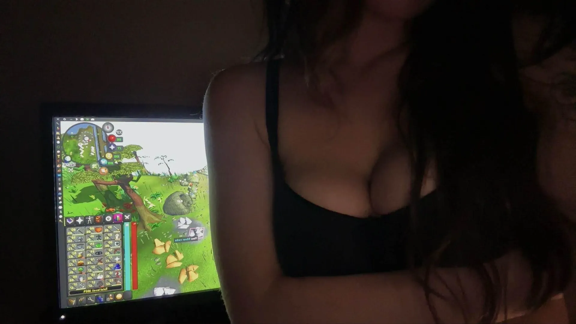 Is anyone else lonely at crab??